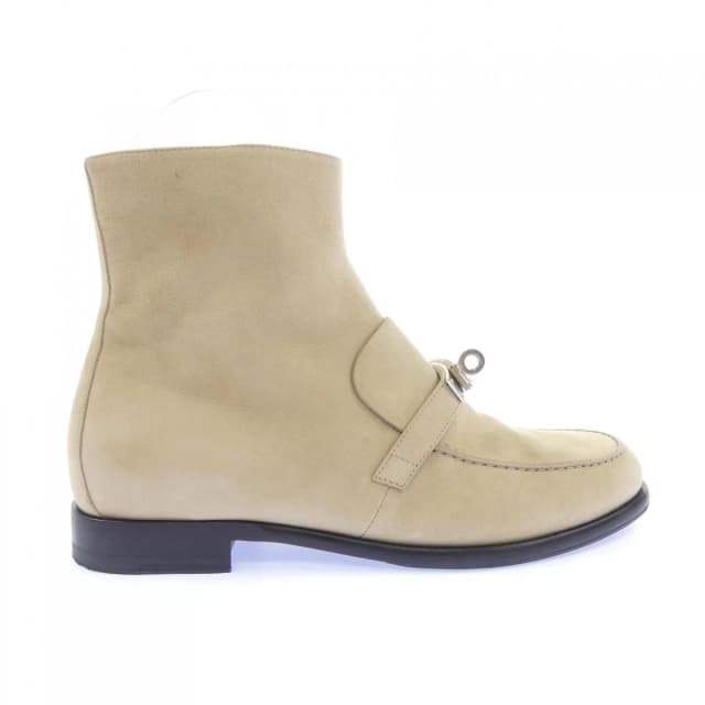 Hermès Kelly Buckle Boots in Goatskin from The Reluxe, photo 1 of 1