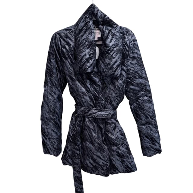 EMPORIO ARMANI Navy Puffer coat size 44 in Navy from Revivre, photo 1 of 1
