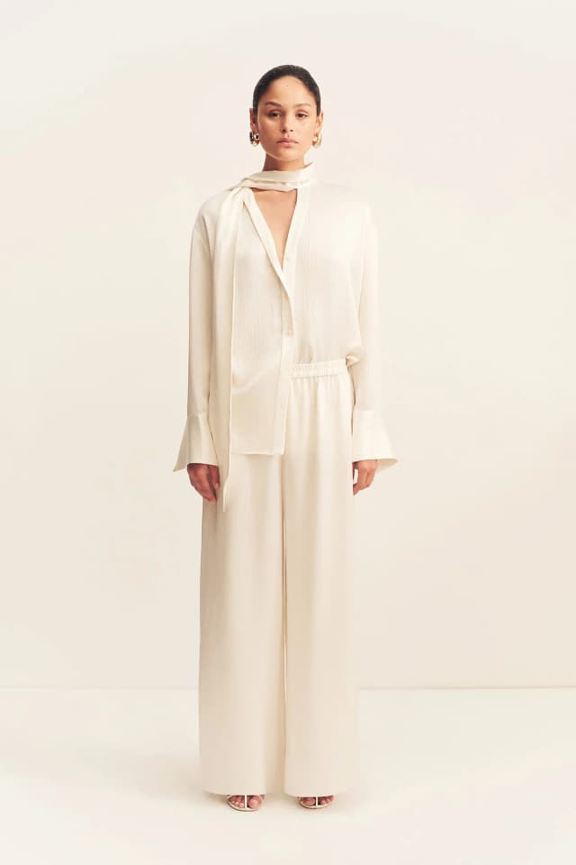 Shona Joy HUXLEY TEXTURED DRAWSTRING PANT - VANILLA, image 1 of 1 from Shona Joy