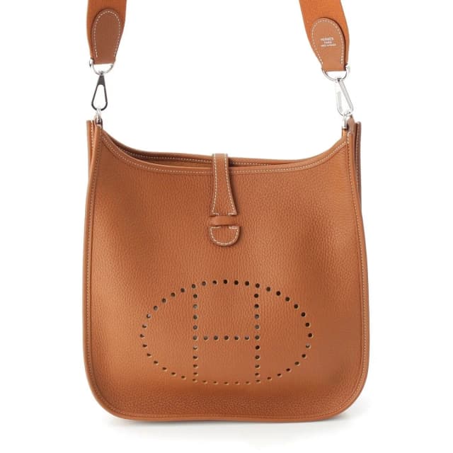 Hermès Evelyne 3 Trois 29 PM Taurillon Clemence Amazon Shoulder Bag Gold in Gold Clemence leather from The Reluxe, photo 1 of 1