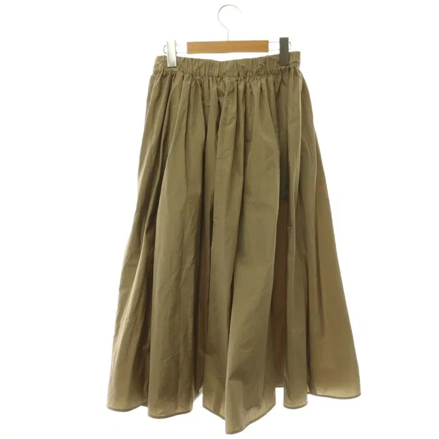 Max Mara Lonza Silk Taffeta Skirt Flare Long Beige 40 in Beige Silk from The Reluxe, photo 1 of 1