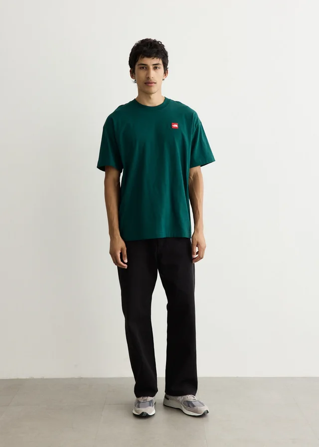 The North Face Red Box Short Sleeve T-Shirt in HUNTER GREEN, image 1 of 1 from Incu