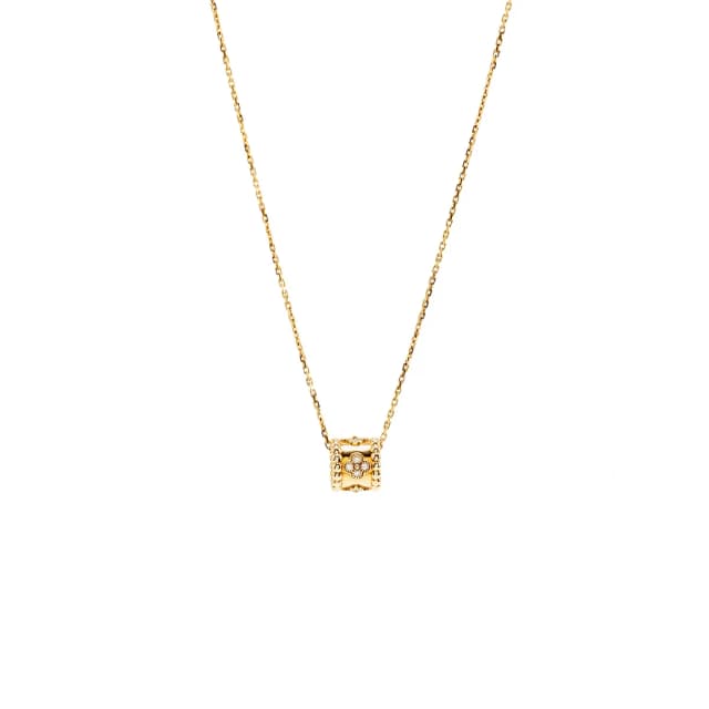Van Cleef & Arpels perlee clovers pendant yellow gold diamonds with angle filed trace chain Set in Yellow from EMIER, photo 1 of 1