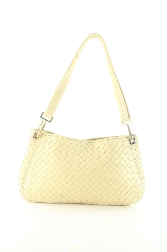 Bottega Veneta Ivory Beige Intrecciato Woven Leather Shoulder Bag in White Woven leather from Bagriculture, photo 1 of 1