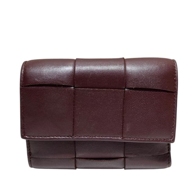 Bottega Veneta Cassette Maxi Intrecciato Trifold Wallet Leather in Woven leather from The Reluxe, photo 1 of 1