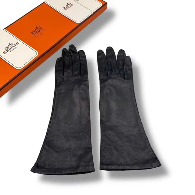 Hermès Gloves Leather Black 6.5 in Black Leather from The Reluxe, photo 1 of 1