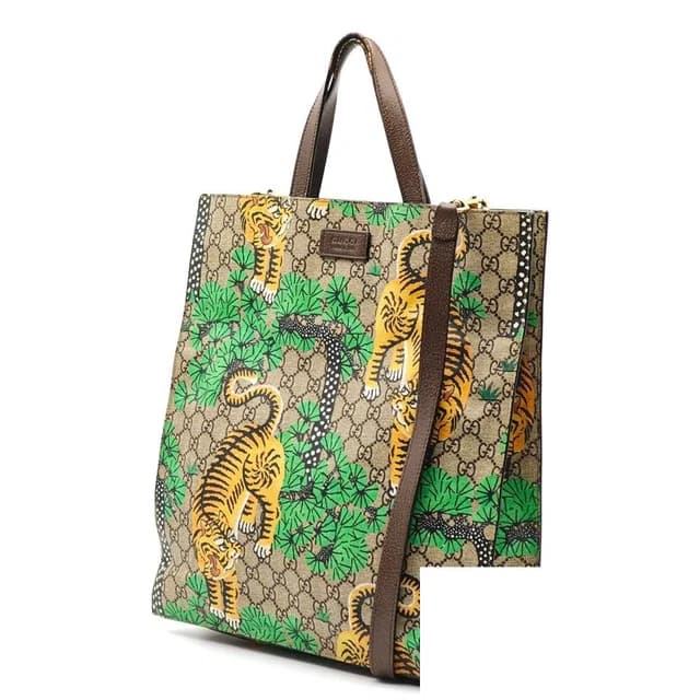 Gucci Shoulder Bag Canvas in Canvas from The Reluxe, photo 1 of 1