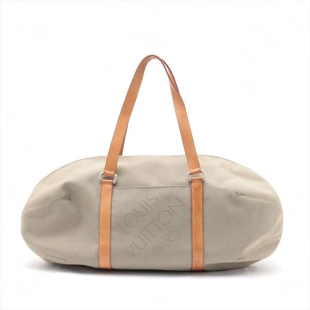 Louis Vuitton Earth Damier Geant Canvas Attaquant Keepall Sac Polochon in Canvas from Bagriculture, photo 1 of 1