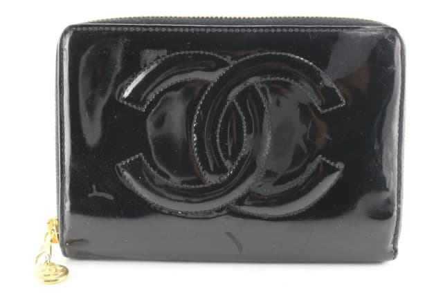 Chanel Black Patent Zip Case Pouch in Black Patent leather from Bagriculture, photo 1 of 1