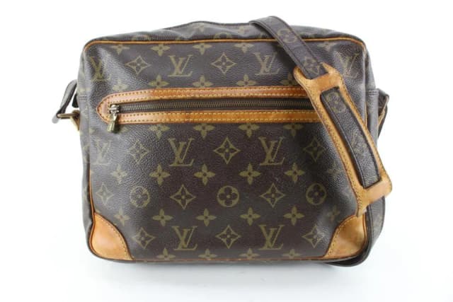 Louis Vuitton Rare Monogram Potomac Shoulder Bag in Canvas from Bagriculture, photo 1 of 1