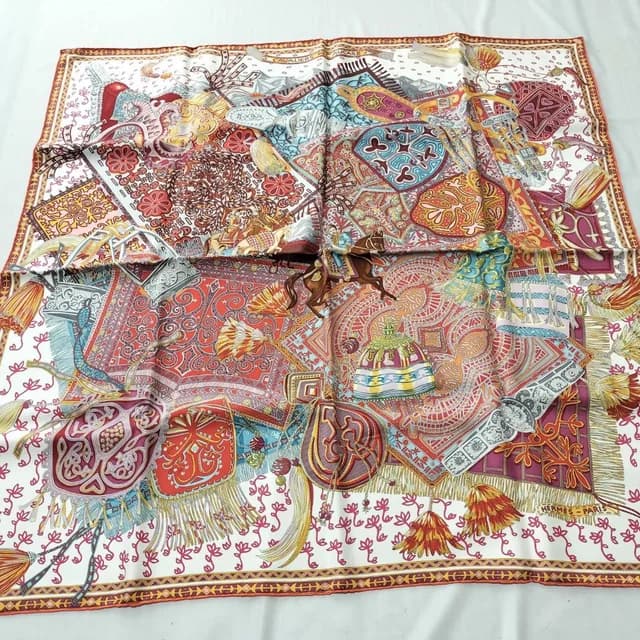 Hermès Carre 90 Cavaliers du Caucase Knights of the Caucasus Scarf in Silk from The Reluxe, photo 1 of 1