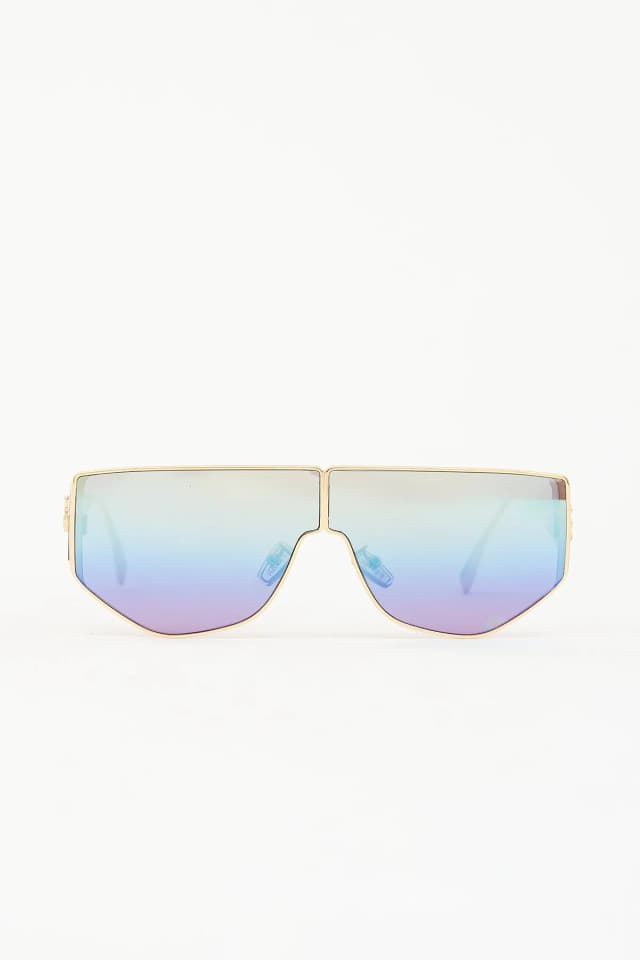 Fendi FE40051U Shield Sunglasses from VSP Consignment, photo 1 of 1