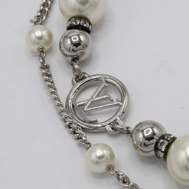 Louis Vuitton Necklace Faux Pearl Box Bag from The Reluxe, photo 1 of 1