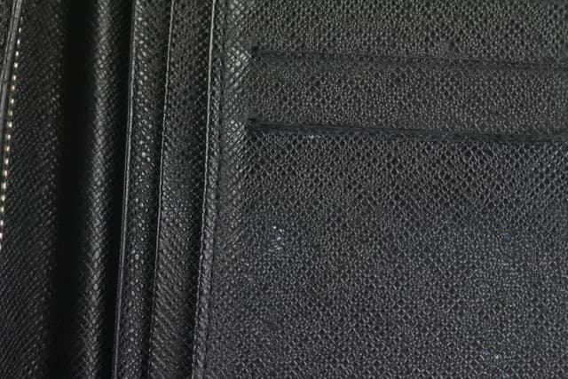 Louis Vuitton Damier Graphite Brazza Long Wallet in Grey Canvas from Bagriculture, photo 1 of 1