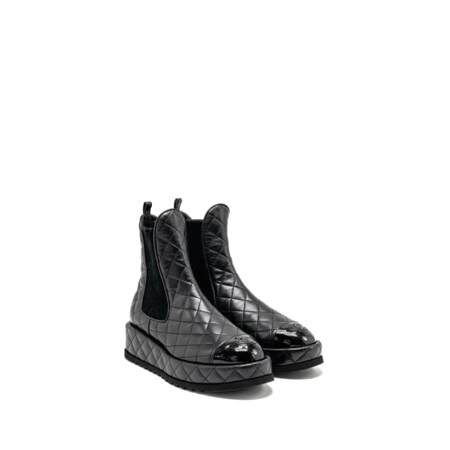 Chanel Size 39 CC Cap Toe Quilted Short Platform Boots Lambskin/Patent Black in Black Lambskin from EMIER, photo 1 of 1