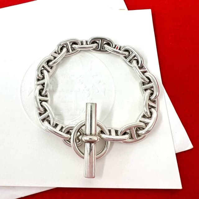Hermès Chaine D'ancre MM 17 Links Bracelet 925 Sterling Silver in Silver from The Reluxe, photo 1 of 1