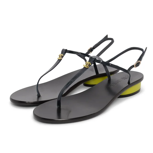 Chanel Patent CC Thong Sandals 37 in Green Patent leather from Blue Spinach, photo 1 of 1