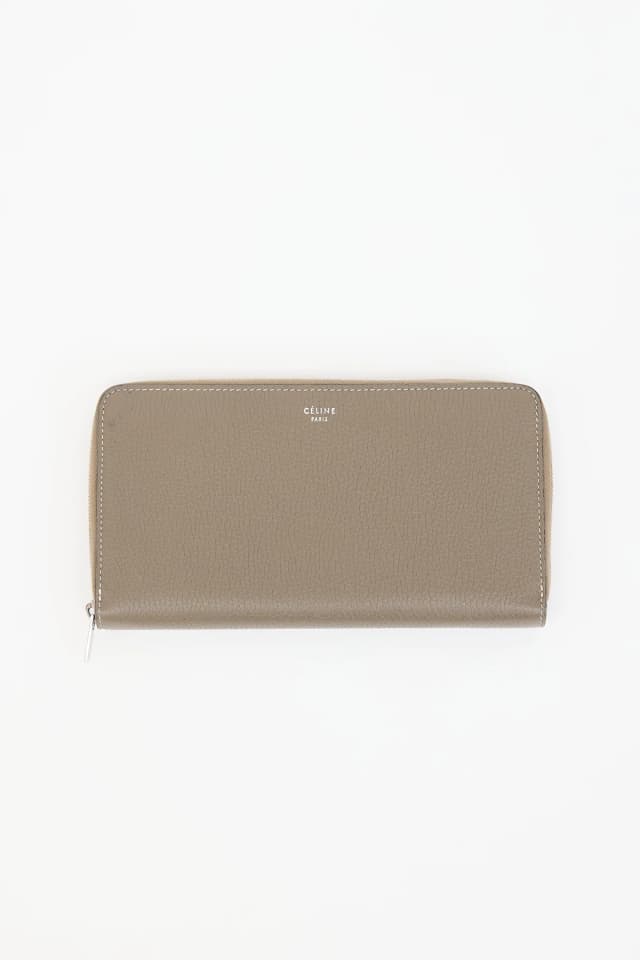 Celine 2015 Leather Continental Wallet in Leather from VSP Consignment, photo 1 of 1