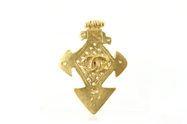 Chanel 94p 24k Gold Plated CC Cross Brooch Pin in Gold from Bagriculture, photo 1 of 1