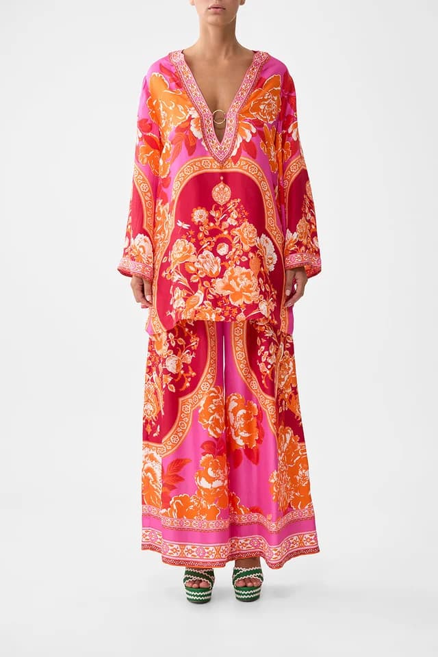 Camilla eBoutique DEEP V NECK HARDWARE SHORT KAFTAN TILES OF TÜRKIYE, image 1 of 1 from CAMILLA