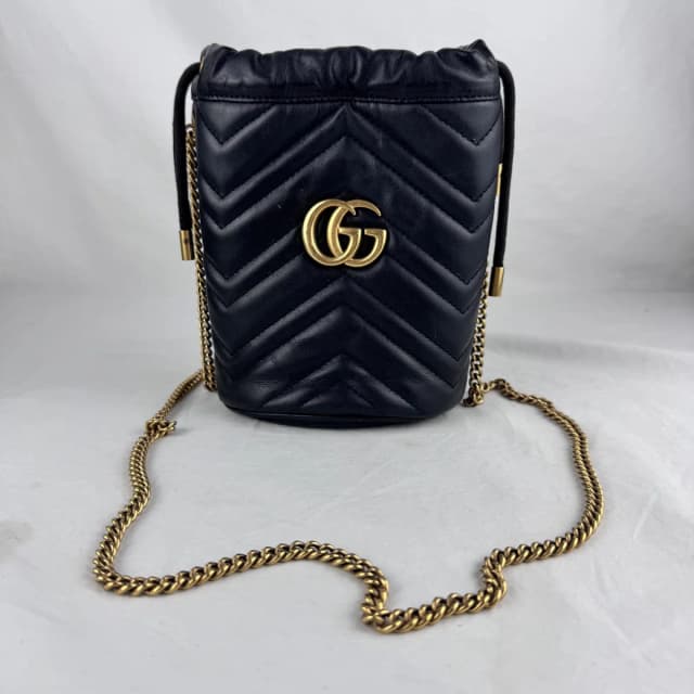 Gucci GG Marmont Bucket Bag in alcantara, Matelassé leather, Metal from Reowned, photo 1 of 1