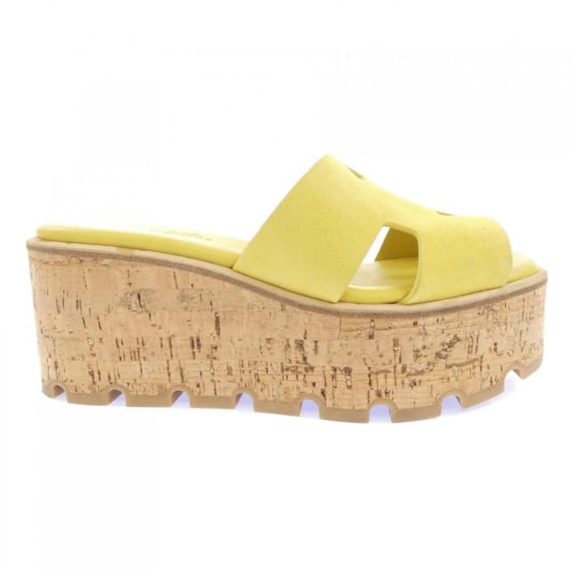 Hermès Eze H-cut Detail Sandals in Goatskin from The Reluxe, photo 1 of 1
