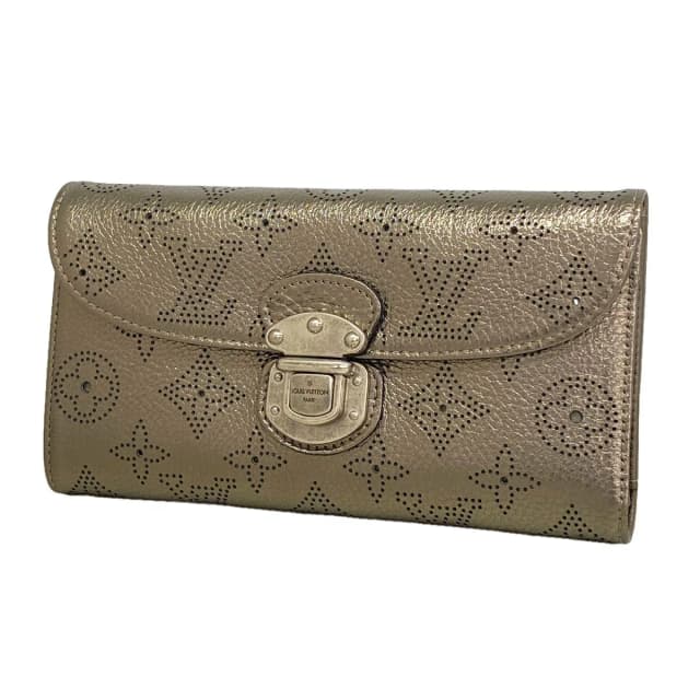 Louis Vuitton Trifold Wallet Mahina Portefeuille Amelia Blanc in White from The Reluxe, photo 1 of 1