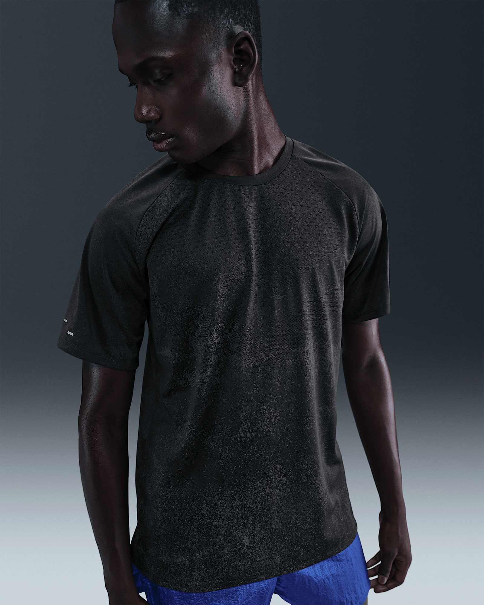 Nike Stride in Off Noir, image 1 of 1 from Nike