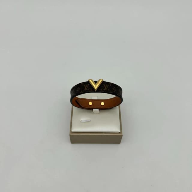 Louis Vuitton Monogram Bracelet Essential 17 in Coated canvas from The Reluxe, photo 1 of 1