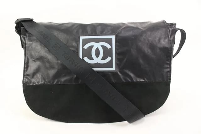 Chanel XL Black Sports Logo CC Messenger Crossbody Bag in Black Nylon from Bagriculture, photo 1 of 1