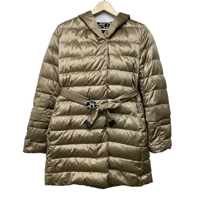 Max Mara S Down Coat 42 M Gold Reversible Sleeves Detachable Bag Included Winter in Gold from The Reluxe, photo 1 of 1