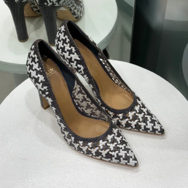 Bally & White Woven Leather Heels Sz 40 in Black Woven leather from Revivre Luxury Consignment, photo 1 of 1