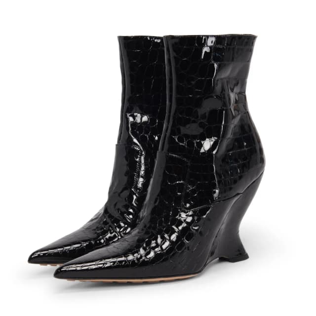 Bottega Veneta Croc Effect Punta Ankle Boots 39 in Black Crocodile from Blue Spinach, photo 1 of 1
