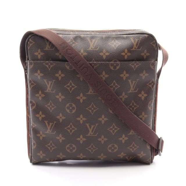 Louis Vuitton Shoulder Bag Trotteur Beaubourg Canvas Leather in Canvas from The Reluxe, photo 1 of 1