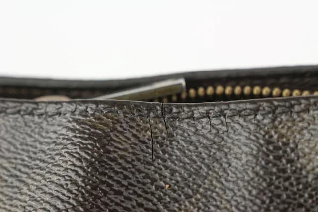 Louis Vuitton Discontinued Monogram Loopin MM Zip Hobo in Coated canvas from Bagriculture, photo 1 of 1