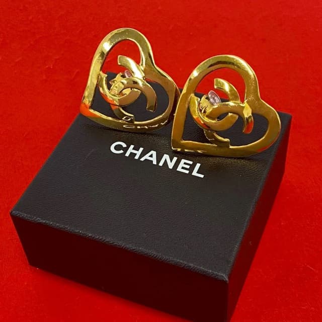 Chanel 95P With Rice Vintage CC Logo Heart Motif Earrings Gold in Gold from The Reluxe, photo 1 of 1