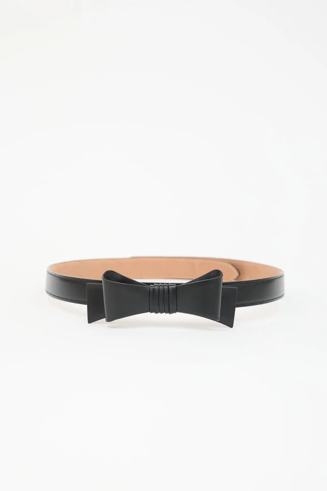 Alaïa Leather Bow Slim Belt in Leather from VSP Consignment, photo 1 of 1
