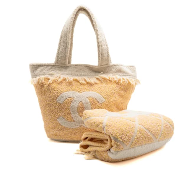 Chanel Coco Beach Tote Bag in Pink from EMIER, photo 1 of 1