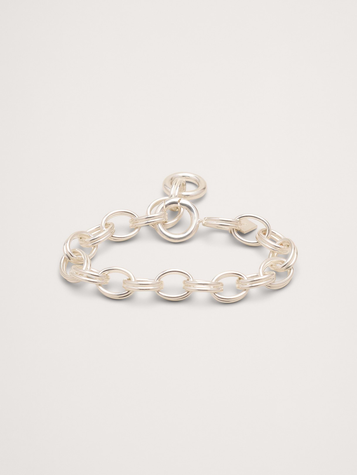 Banana Republic Double Oval Link Chain Bracelet in Silver, image 1 of 1 from Banana Republic (US)