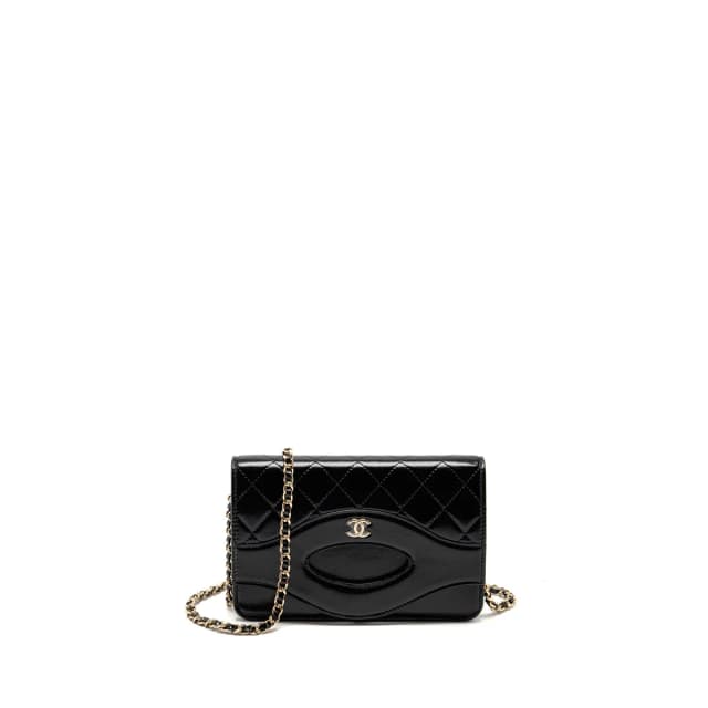 Chanel 24c 31 Wallet On Chain Shiny Calfskin Black LGHW (Microchip) in Black Calfskin from EMIER, photo 1 of 1