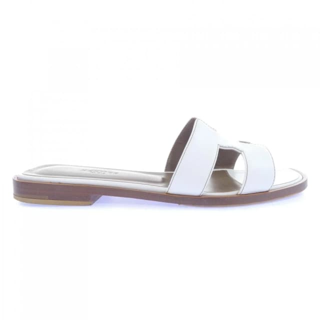Hermès Oran Sandals White in White Box leather from The Reluxe, photo 1 of 1
