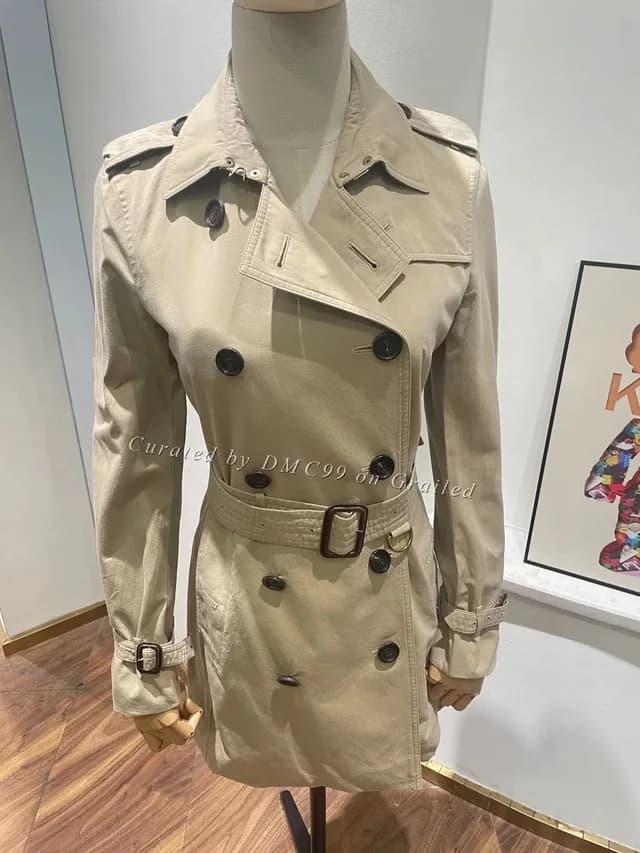 Burberry Classic Beige Trench Coat in white|neutral from Grailed, photo 1 of 1