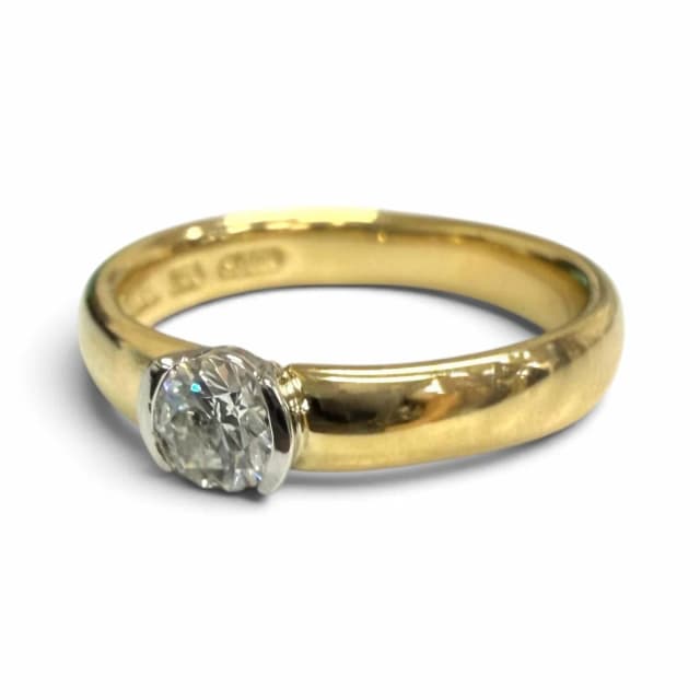 Tiffany & Co. VG Ring Yellow Gold in Yellow from The Reluxe, photo 1 of 1