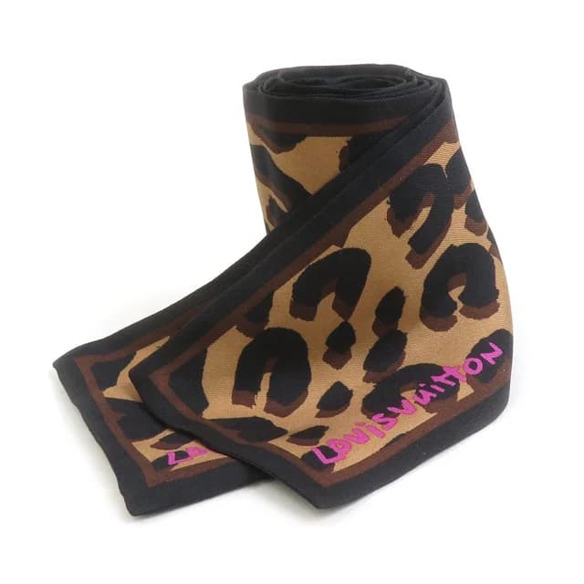 Louis Vuitton Scarf Bandeau in Silk from The Reluxe, photo 1 of 1