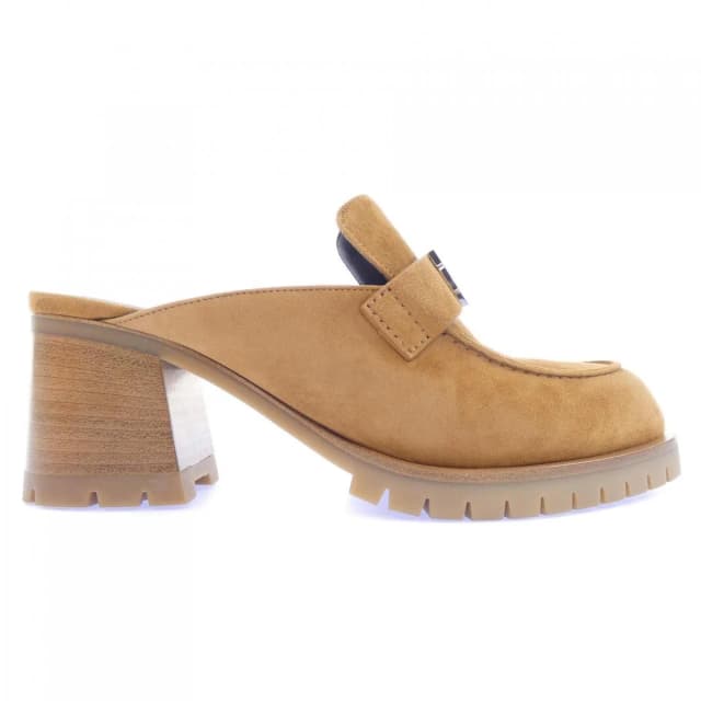 Hermès Sneakers Brown in Brown Goatskin from The Reluxe, photo 1 of 1
