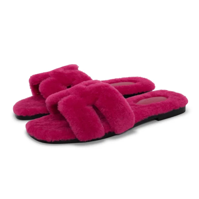 Hermès Shearling Oran Sandals 37 in Rose Fuchsia from Blue Spinach, photo 1 of 1