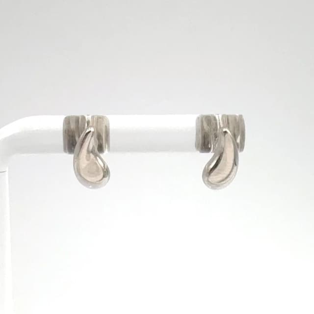 Tiffany & Co. Teardrop Platinum Earrings from The Reluxe, photo 1 of 1