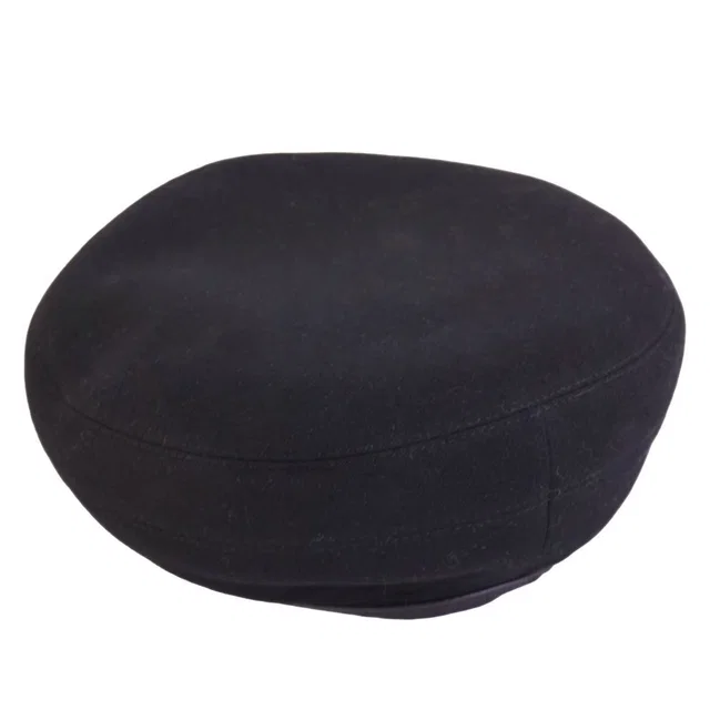 Hermès Hat Sante Re Beret Series Cashmere in Cashmere from The Reluxe, photo 1 of 1
