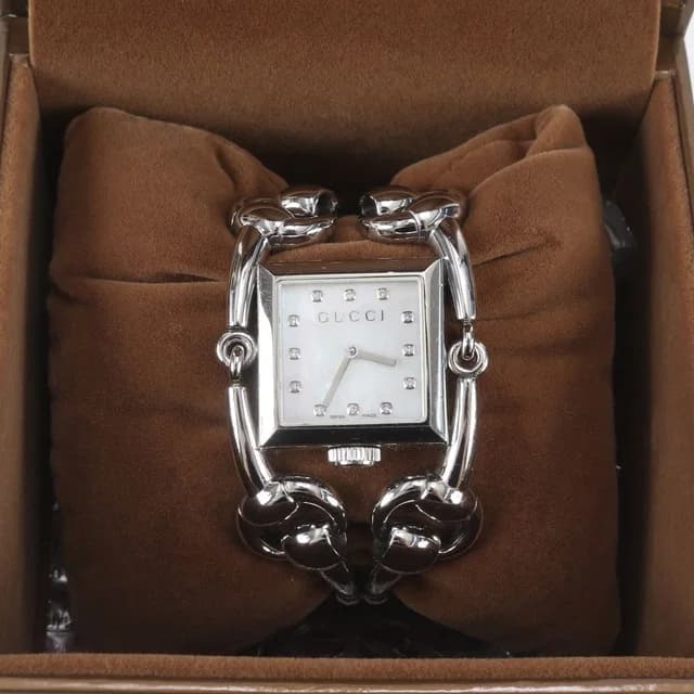 Gucci Signoria Diamond Shell Watch Silver in Silver from The Reluxe, photo 1 of 1
