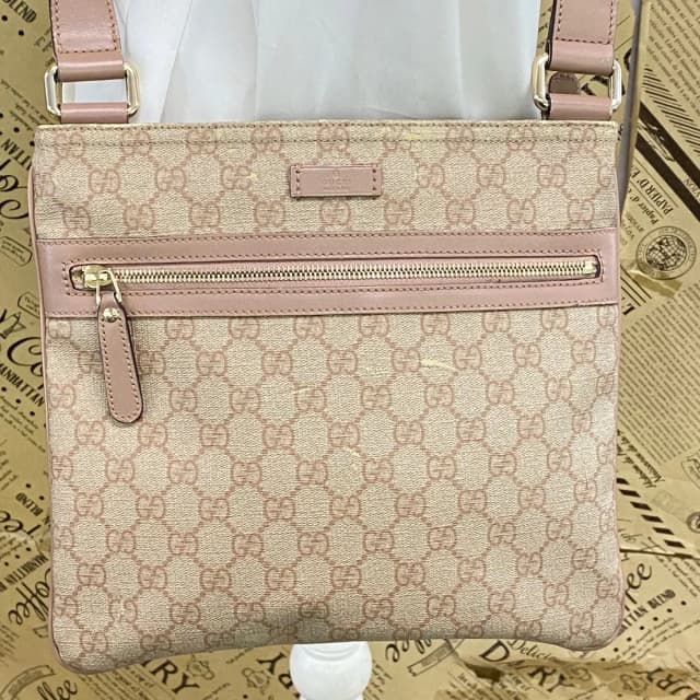 Gucci GG Supreme Canvas Crossbody Shoulder Bag Pink in Pink Canvas from The Reluxe, photo 1 of 1